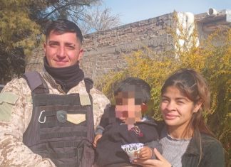 Un policía le salvó la vida a un bebé que no reaccionaba
