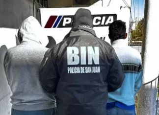 Detuvieron a dos jóvenes que asaltaban a choferes de apps de viajes