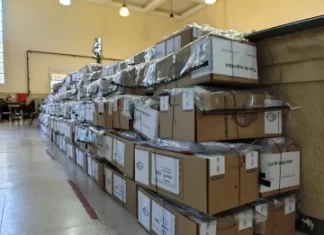 Ya comenzó el operativo de distribución de urnas en San Juan