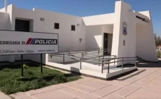 Rawson: dos policías le salvaron la vida a un bebé que no respiraba