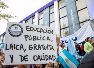 Comenzó el paro de actividades de docentes universitarios