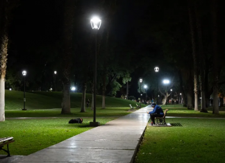 Una familia fue sorprendida por ratas en el Parque de Mayo