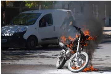 incendio-de-moto-13-01-26-imagen-ilustrativa-360x240