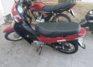 Chimbas: detuvieron a un adolescente que intentó robar una moto usando un arma falsa