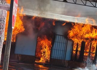 Rawson: se incendió por completo la residencia de una familia gitana