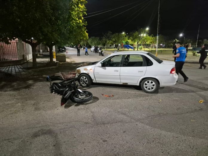 choque-auto-moto-rawson