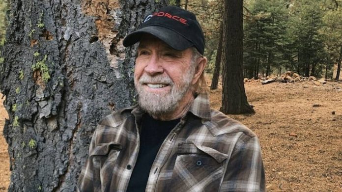 chuck-norris-murio-despues-de-haber-sido-internado-en-hawai-foto-instagram-chucknorris-WAWDZSGCMNBJJICNST7Q6XXXNQ