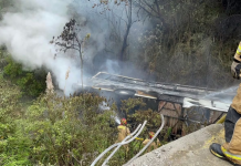 Ecuador: un colectivo cayó a un abismo y murieron 14 personas