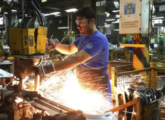 El sector industrial advierte sobre la baja demanda y poca producción