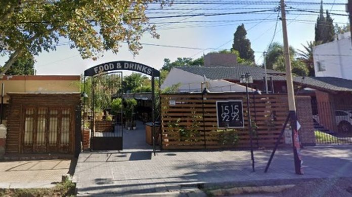 bar