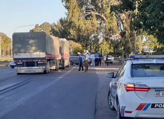 Dos choques simultáneos generaron caos en Ruta 20