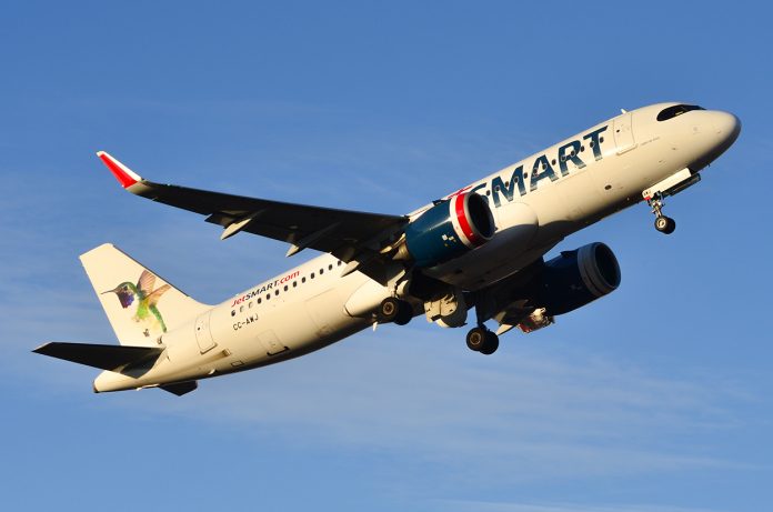 CC-AWJ_JetSMART_A320neo_golden_24.04.2022