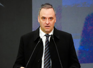 La justicia investigará el origen de los fondos en Bitcoin de Manuel Adorni