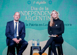 La Justicia le prohibió salir del país a Martín Insaurralde y Jesica Cirio