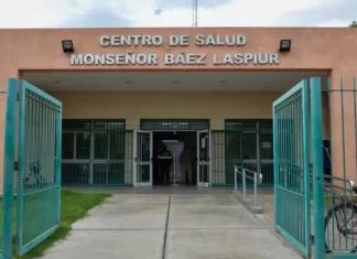 Chimbas: policías le salvaron la vida a un bebé que se atragantó con leche