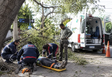 Dieron el parte medico del operario de Capital que quedó en coma tras un accidente laboral