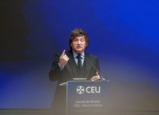 Javier Milei defendió a Adorni quien está siendo investigado por enriquecimiento ilícito