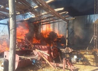 Pocito: tres dotaciones de bomberos apagaron un voraz incendio