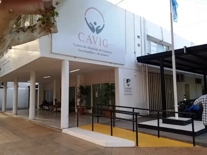 en-cavig-ubicado-avenida-alem-e-ignacio-la-roza-se-puede-denunciar-un-caso-violencia-digital