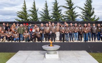La Selección Argentina regaló una camiseta firmada a Veteranos de Malvinas