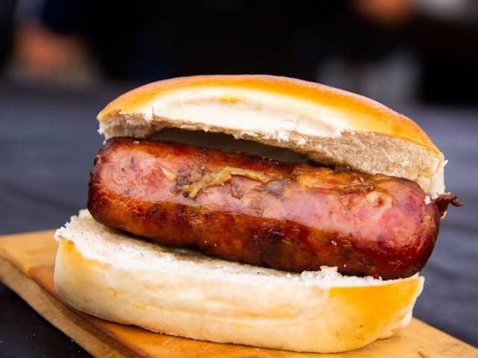 el-choripan-argentino-fue-elegido-como-la-mejor-comida-calle-8a4407ad