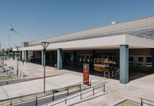 Un niño se ahogó con comida y fue reanimado por un policía