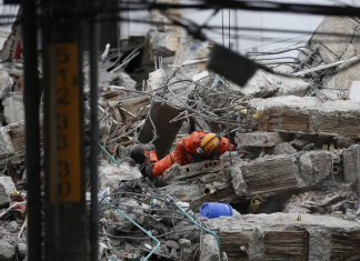Ya son más de 300 las víctimas fatales del terremoto en Colombia
